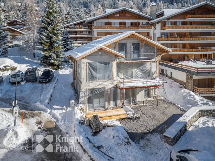 Chalet entièrement rénové, emplacement unique