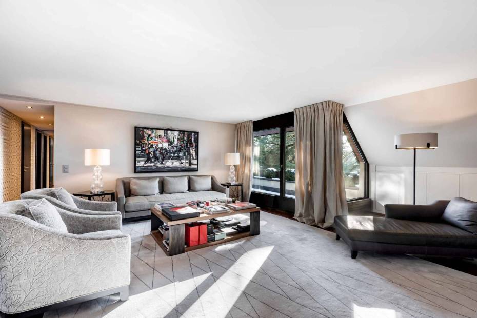 Attique de 5 pièces avec terrasses de 56 m²
