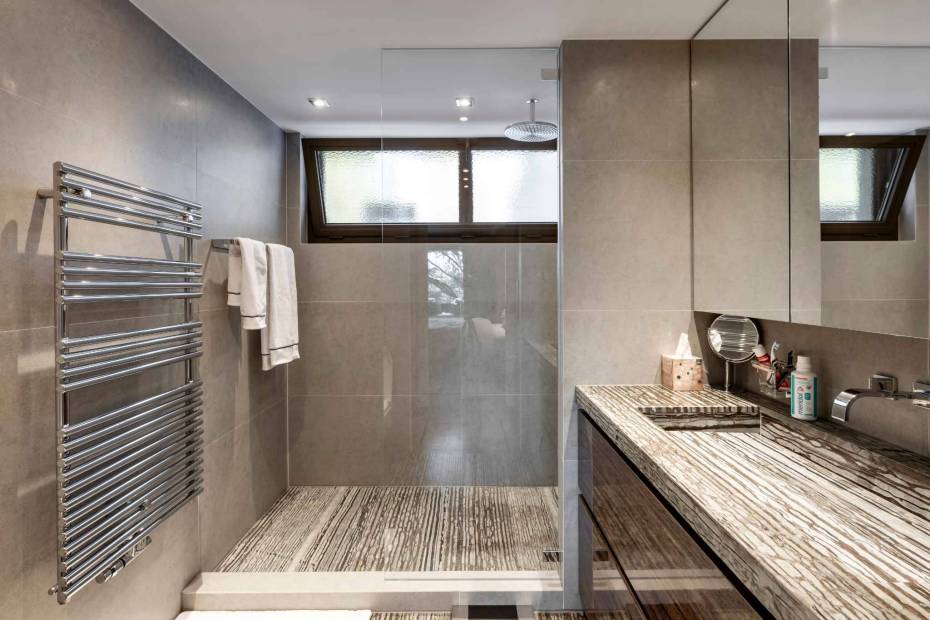 Attique de 5 pièces avec terrasses de 56 m²