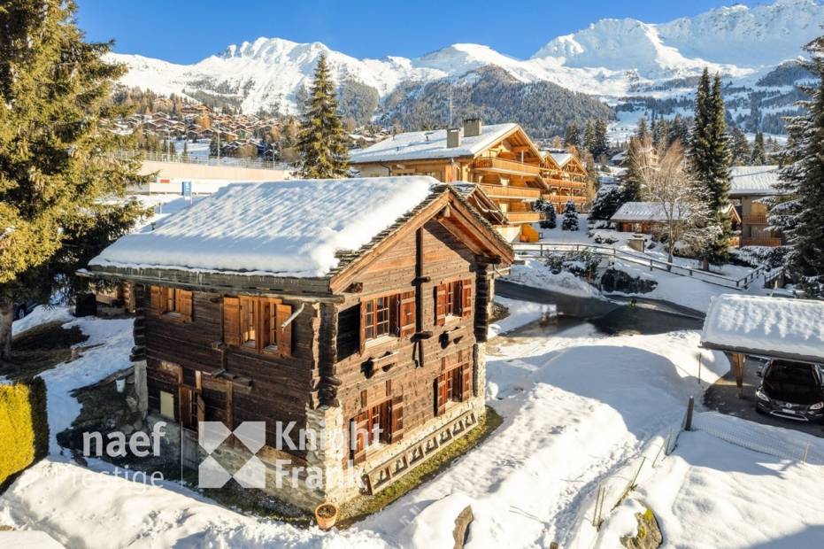 Chalet de 3 chambres au charme traditionnel.
