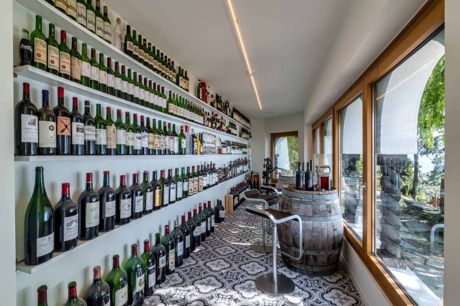 Splendide et improbable demeure de 10 pièces avec une vue imprenable à vendre à Montreux