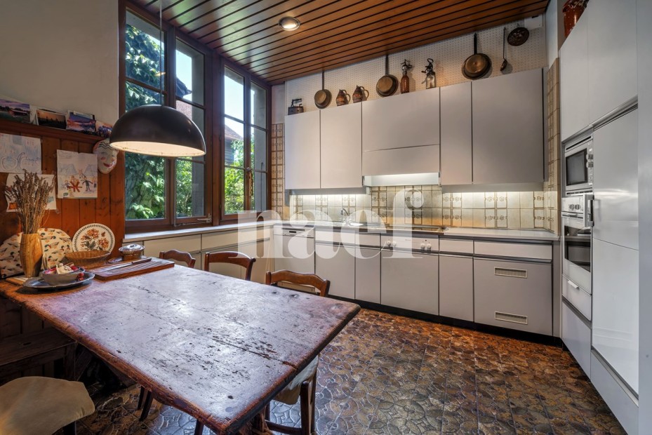 Charmante maison de 10 pièces avec un grand potentiel