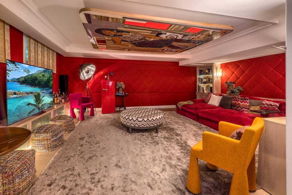 High-end duplex in a prestigious residence with an idyllic setting