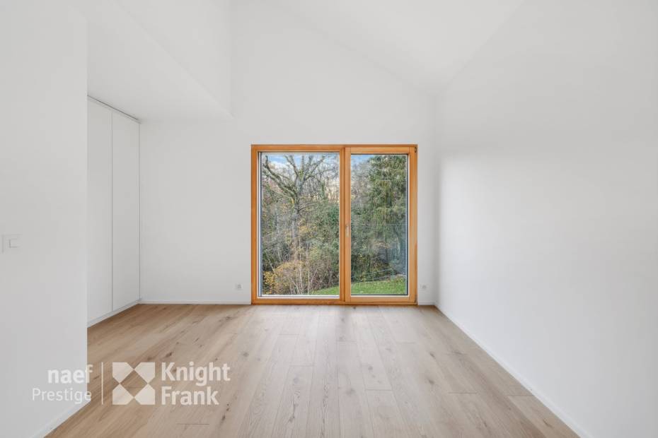 Splendide maison neuve répartie sur 3 niveaux avec terrasse et jardin