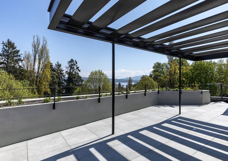 Appartement neuf de 7 pièces avec terrasse en rooftop et vue sur le lac