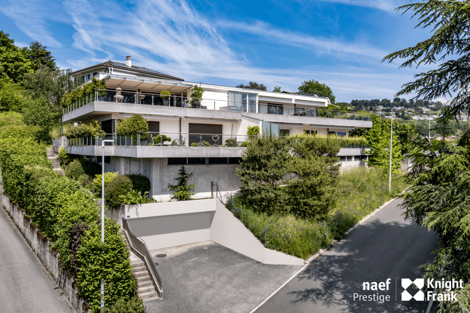 Attique de 297 m² habitables avec spacieuses terrasses – Vue imprenable sur le lac