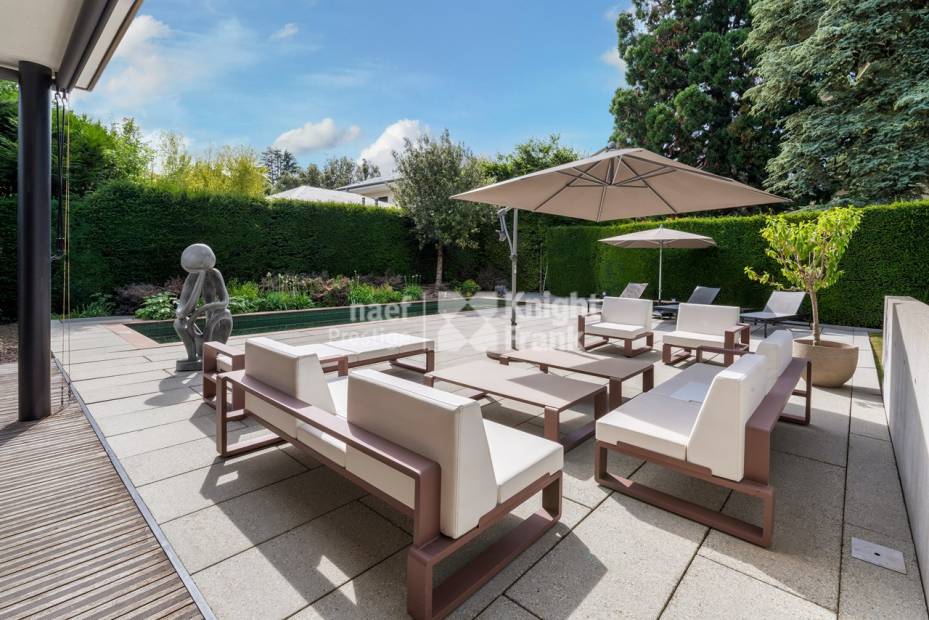 EXCLUSIVITE: Exceptionnelle villa contemporaine :  Luxe, lumière et confort