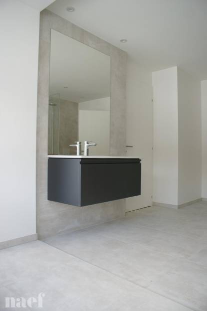 Splendid modern 8-room house with a large garden in Colombier