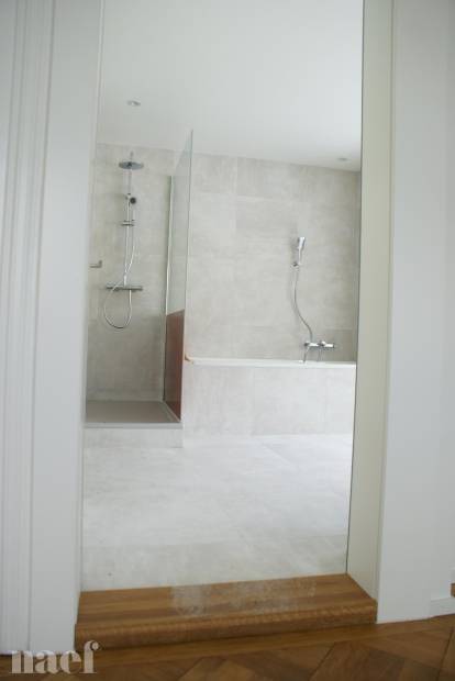 Splendid modern 8-room house with a large garden in Colombier