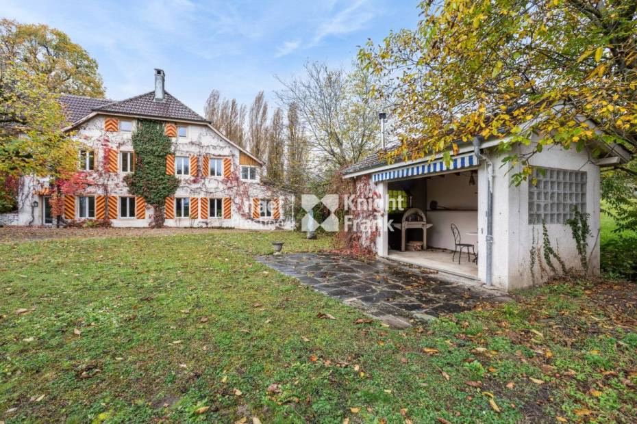 Splendide maison moderne de 8 pièces avec un grand jardin à Colombier