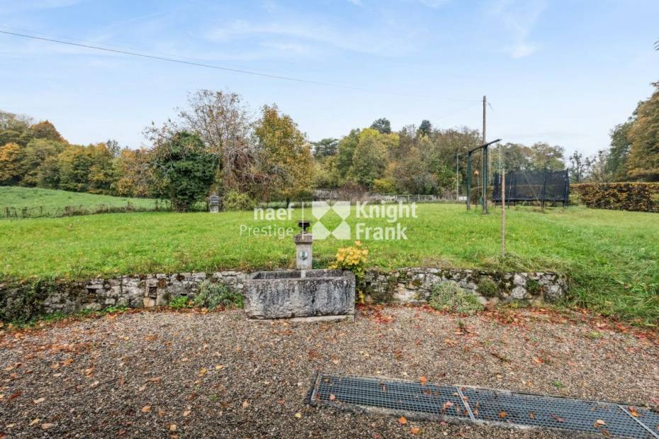 Splendide maison moderne de 8 pièces avec un grand jardin à Colombier