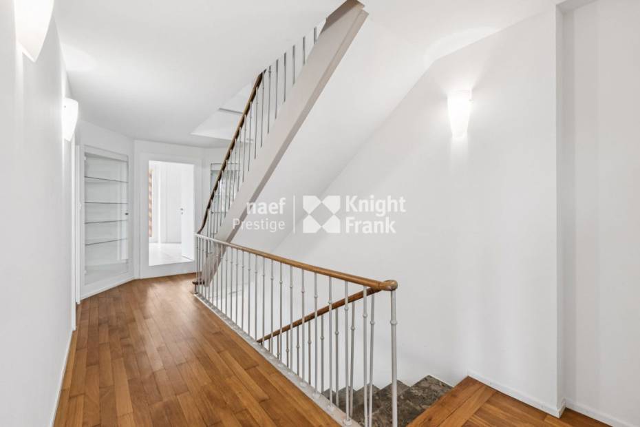 Splendide maison moderne de 8 pièces avec un grand jardin à Colombier