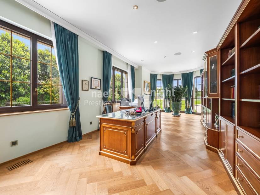 Propriété d’exception avec vue imprenable sur le lac de Neuchâtel à vendre à Chabrey