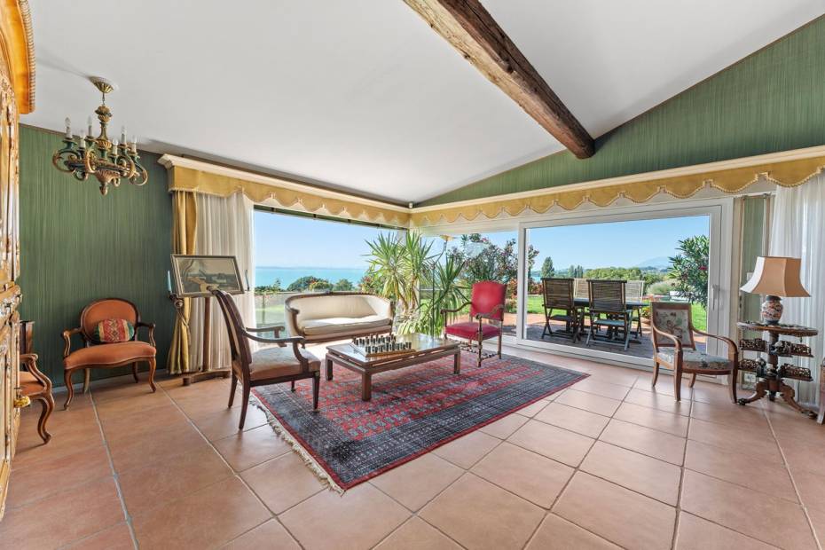 Maison de 7.5 pièces avec vue panoramique sur le lac