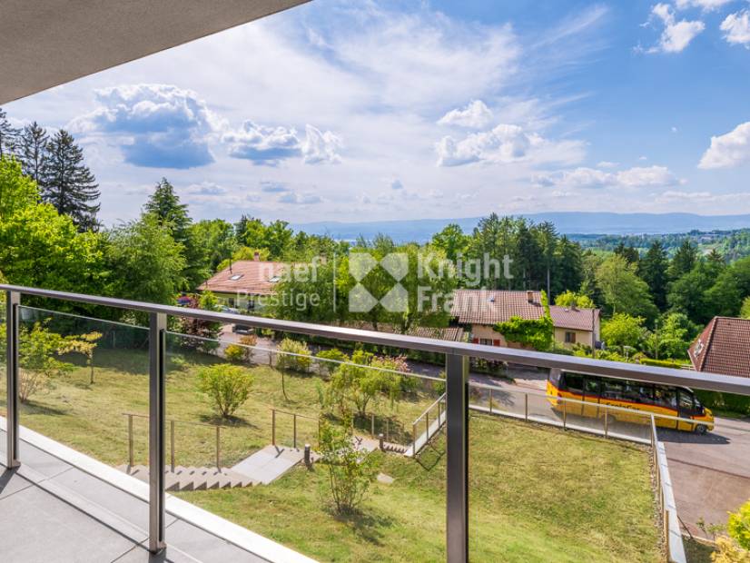 Contemporary villa with views and modern comfort to sale in Belmont-sur-Lausanne