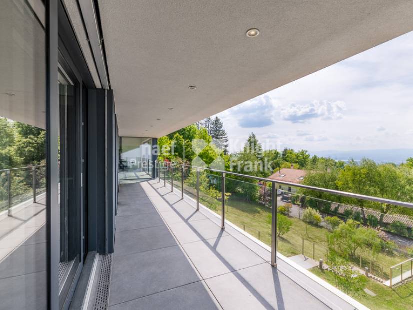Contemporary villa with views and modern comfort to sale in Belmont-sur-Lausanne