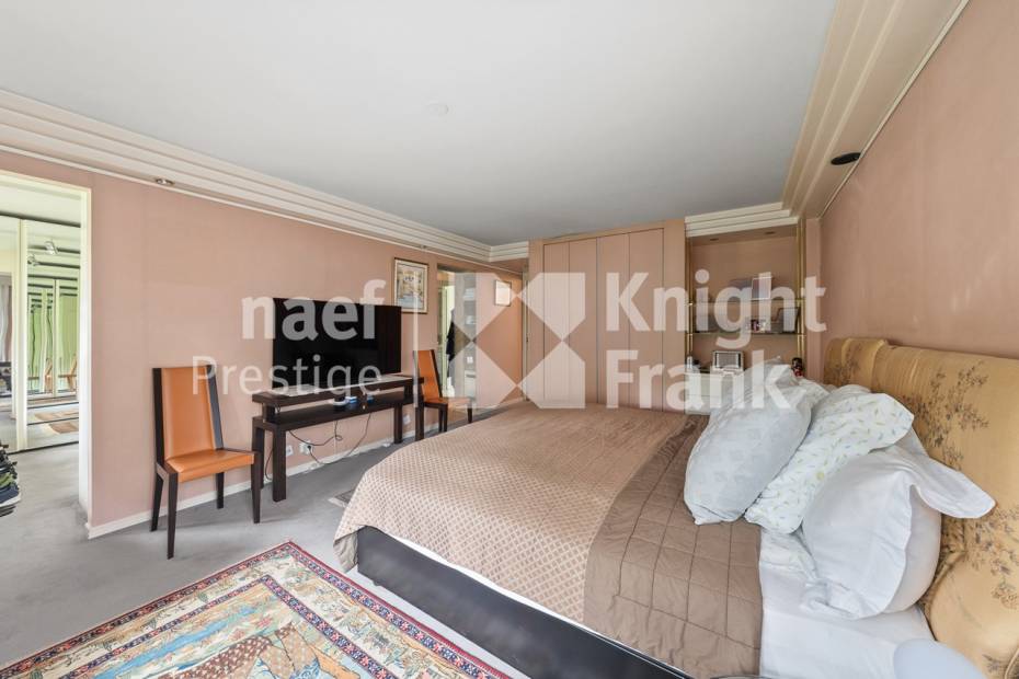 Superbe appartement avec vastes terrasses en rooftop.