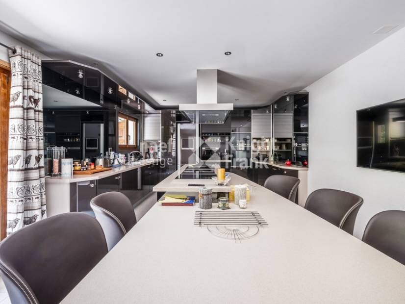 Magnifique chalet de 5.5 pièces avec finitions haut de gamme à vendre à Morgins