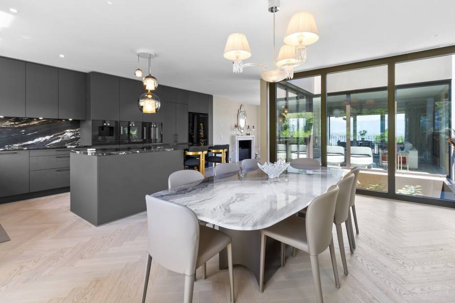 Prestige et raffinement pour ce townhouse clé en main.