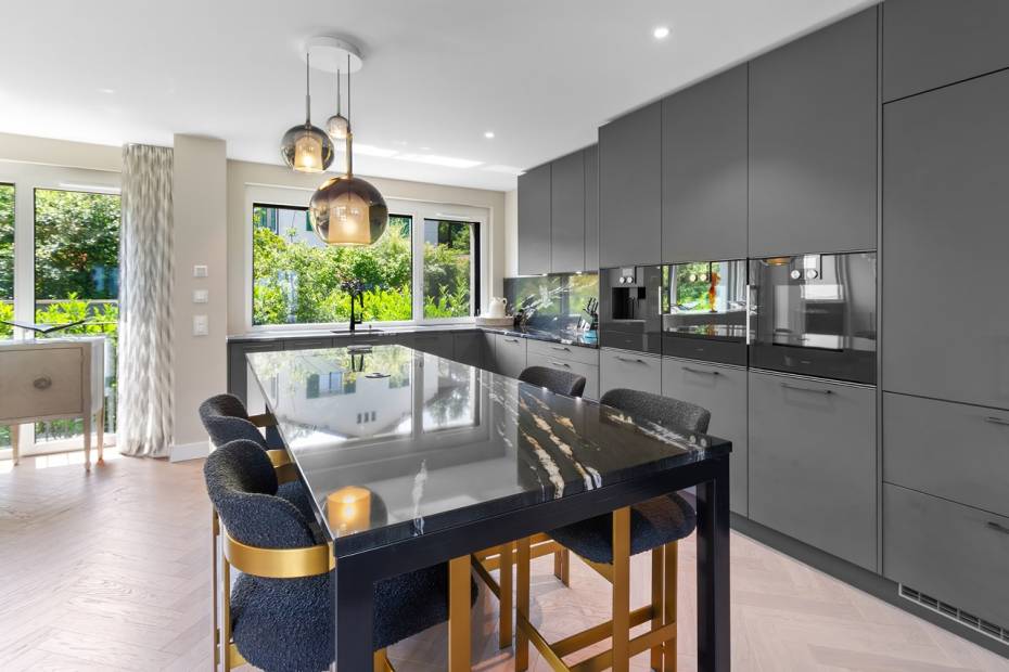 Prestige et raffinement pour ce townhouse clé en main.