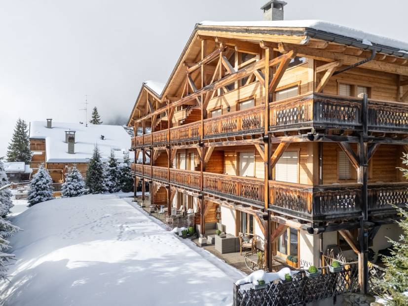 Apartment with flat garden