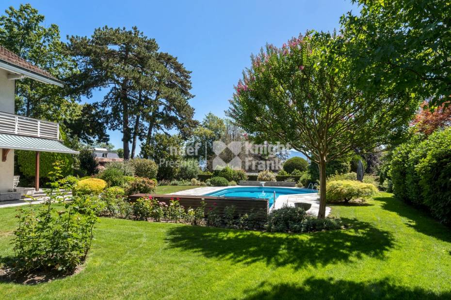 Élégance et sérénité au cœur de Vandoeuvres