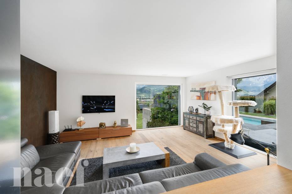 Maison d’architecte de 7.5 pièces avec piscine et jacuzzi dans un cadre verdoyant à vendre à Collombey-Muraz