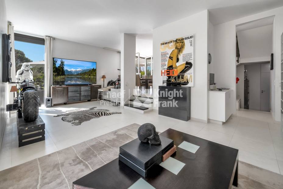 Contemporary Villa in the Geneva Countryside