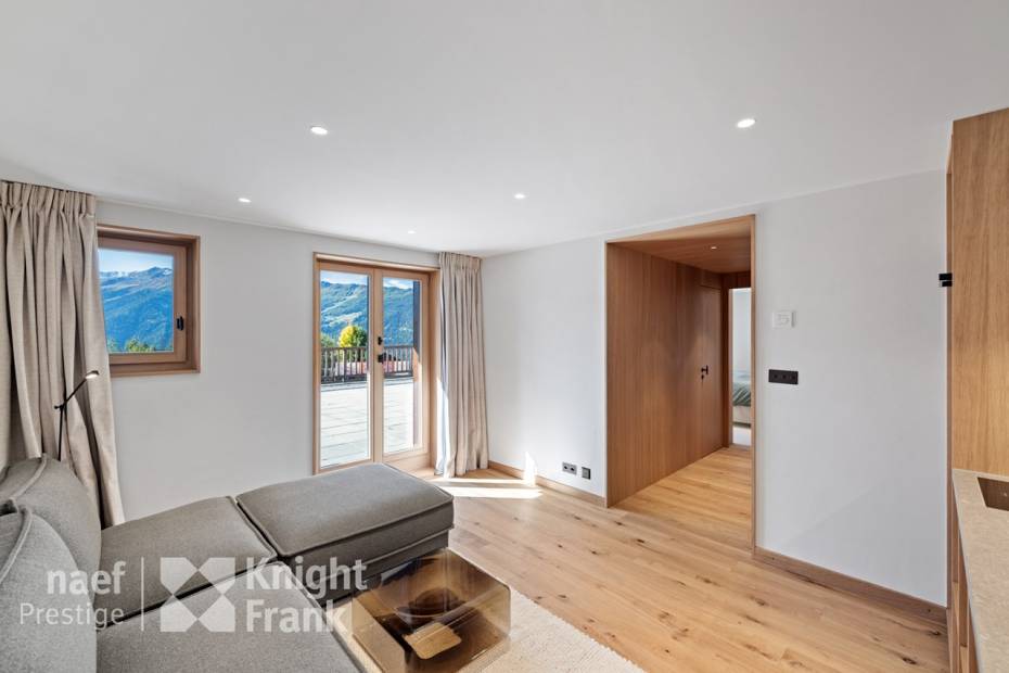 Apartment in the centre of Verbier, with large terrace.