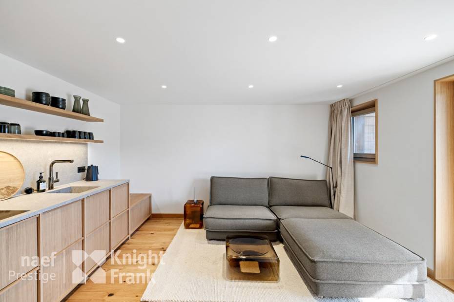 Apartment in the centre of Verbier, with large terrace.