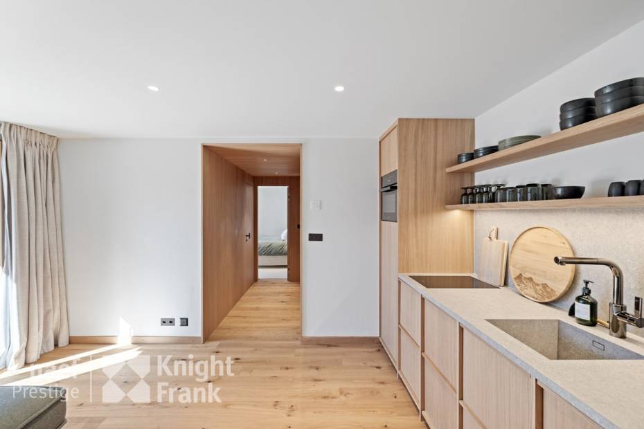 Apartment in the centre of Verbier, with large terrace.