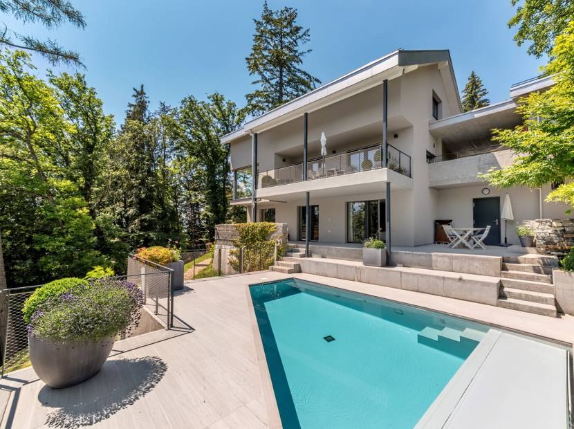 Magnifique villa contemporaine de 5.5 pièces avec piscine