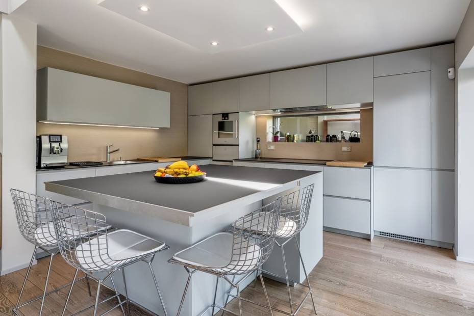 Magnifique villa contemporaine de 5.5 pièces avec piscine