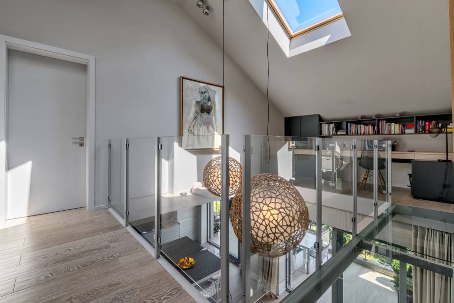 Magnifique villa contemporaine de 5.5 pièces avec piscine