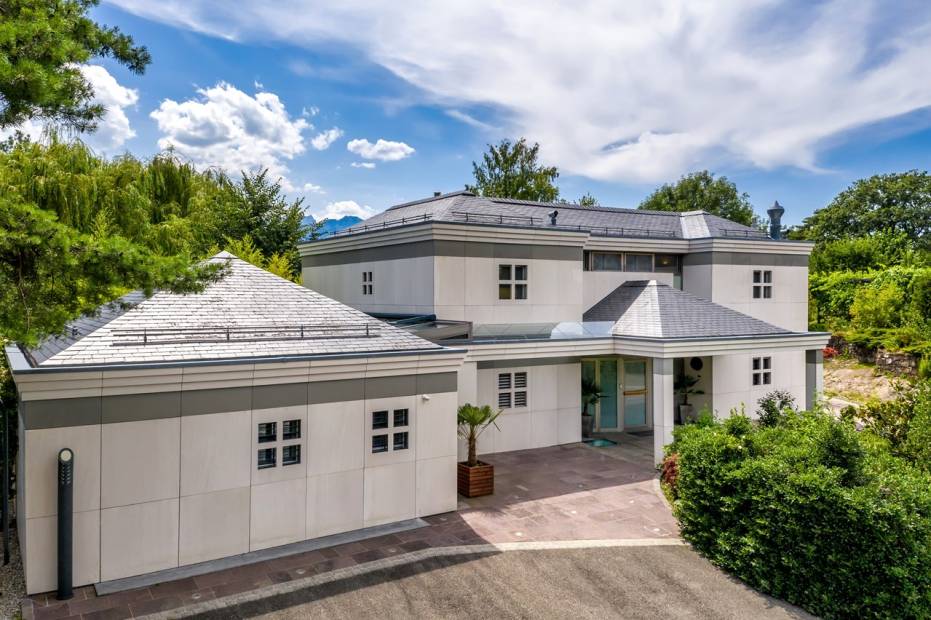 Propriété d’Exception de 9 pièces