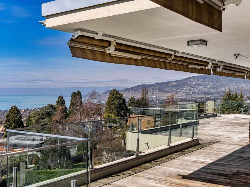 Exceptional / Splendid 6.5-room penthouse for sale at Chernex / Montreux