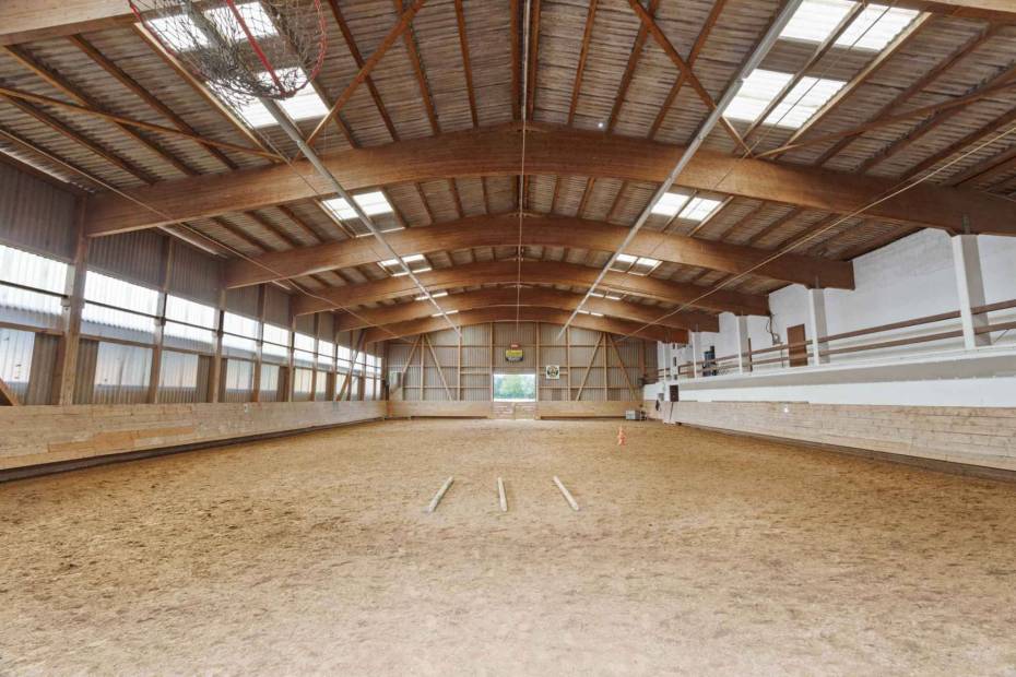 Magnificent equestrian centre with professional infrastructures