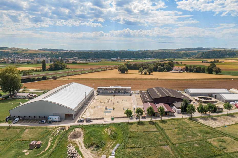 Magnificent equestrian centre with professional infrastructures