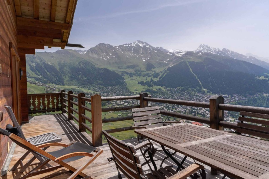 Beautiful chalet with a breathtaking view