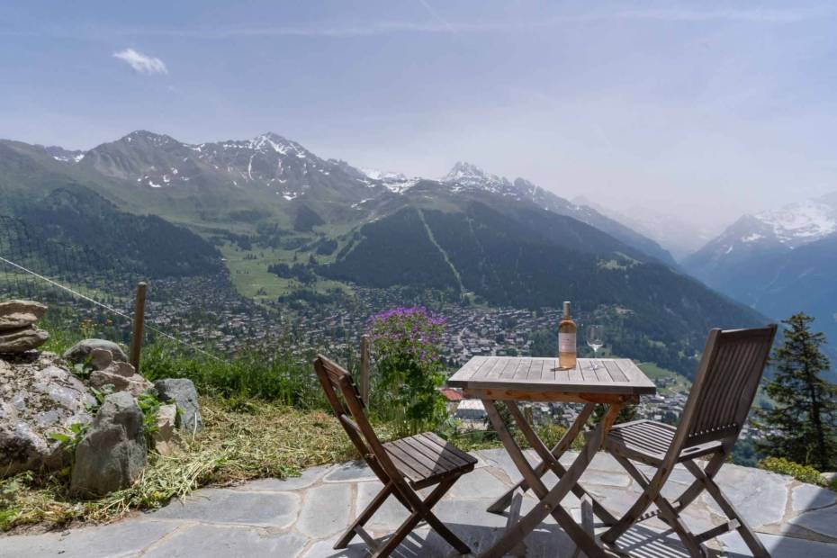 Beautiful chalet with a breathtaking view