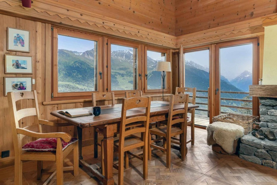 Beautiful chalet with a breathtaking view