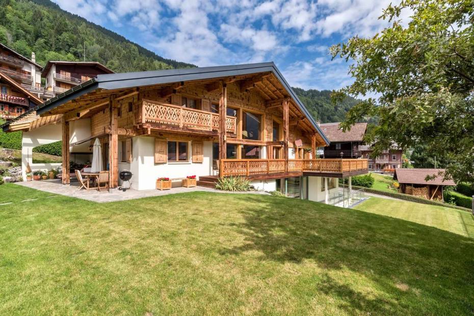 Magnificent chalet near the centre