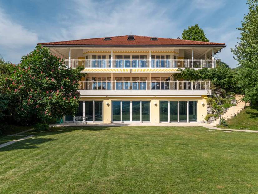 Magnifique propriété de 9.5 pièces à vendre à Charmey