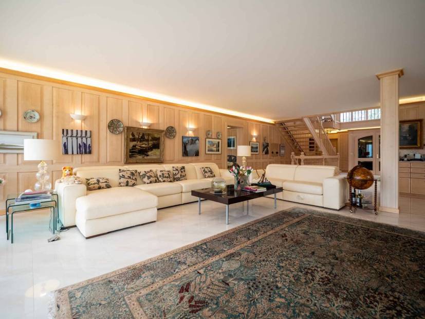 Magnifique propriété de 9.5 pièces à vendre à Charmey