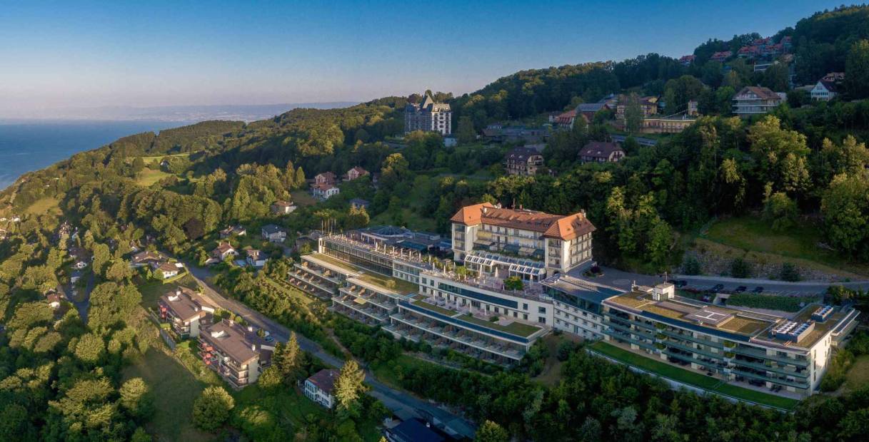 Unique appartement de 3.5 pièces avec vue panoramique sur le lac