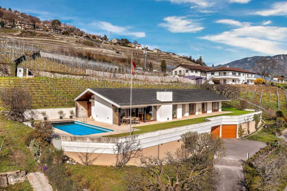 Propriété dans les vignes avec une vue époustouflante sur le lac à vendre à Corseaux