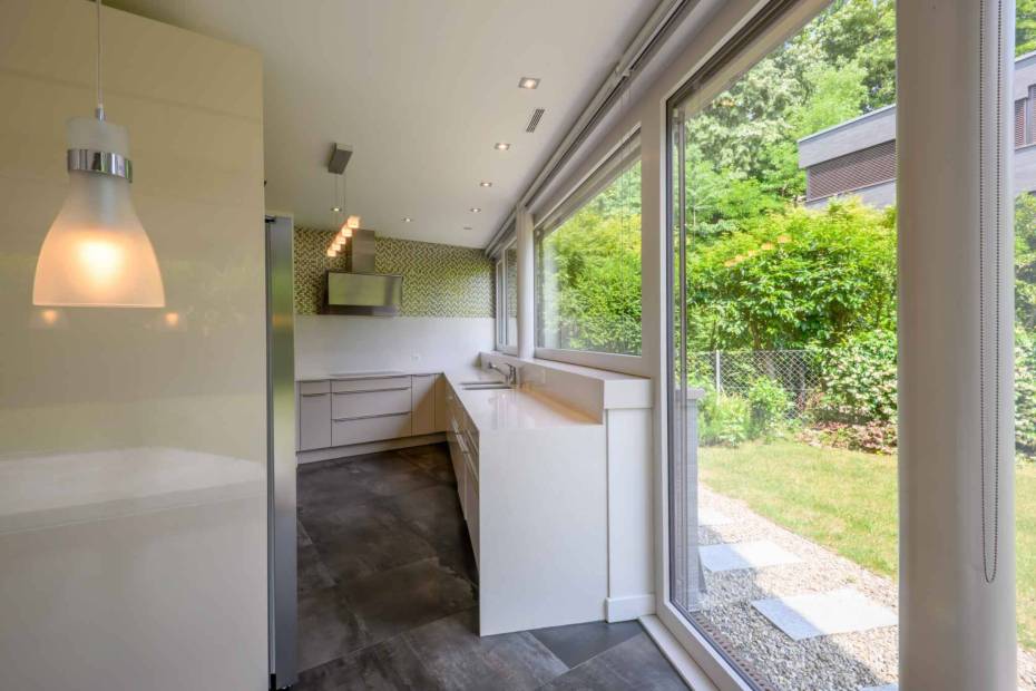 High standing 5.5-room duplex apartment with private garden for sale in La Tour-de-Peilz