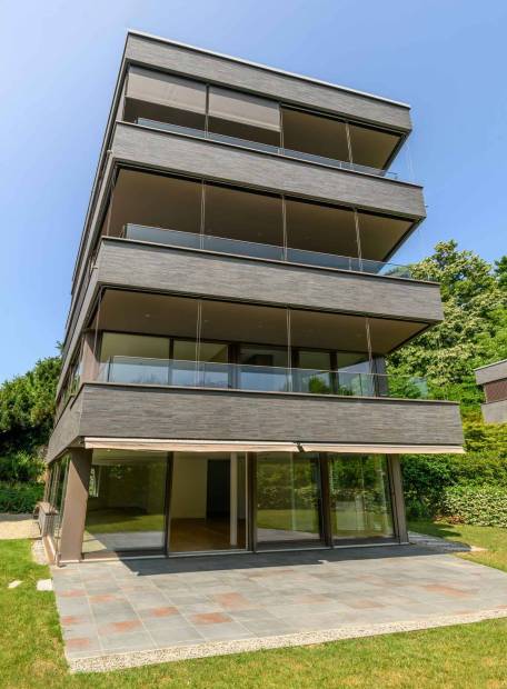 High standing 5.5-room duplex apartment with private garden for sale in La Tour-de-Peilz