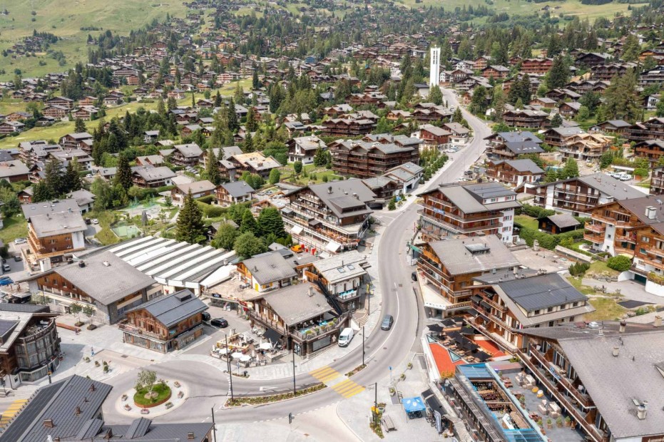 Large Commercial Space in the Center of Verbier