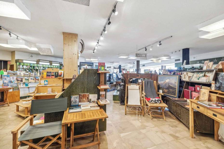 Large Commercial Space in the Center of Verbier